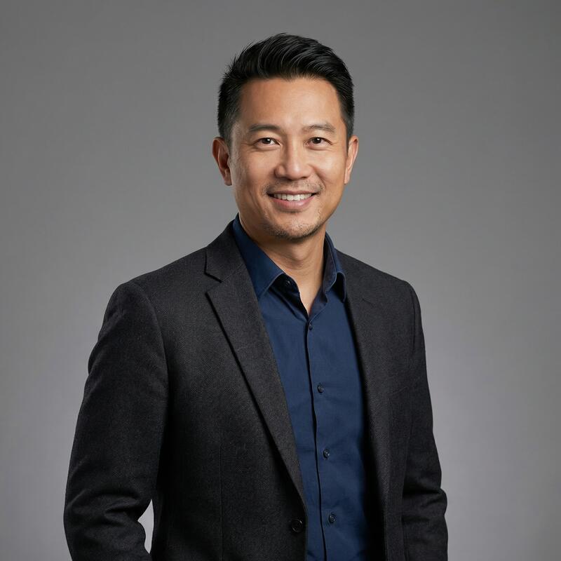 17c一起草导演顾问